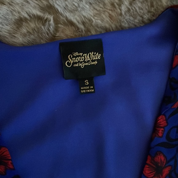 Disney Snow White Short Sleeve Floral Print High/Low Dress Small - Picture 3 of 12